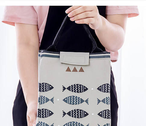 Mini Insulated Picnic Handbag – Compact Outdoor Lunch Bag for Students Employees - Image 5